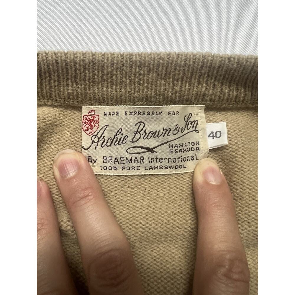 Archie Brown & Son 100% Lambswool Women’s Cardigan Camel Gold Sweater Size 40 - Picture 3 of 16